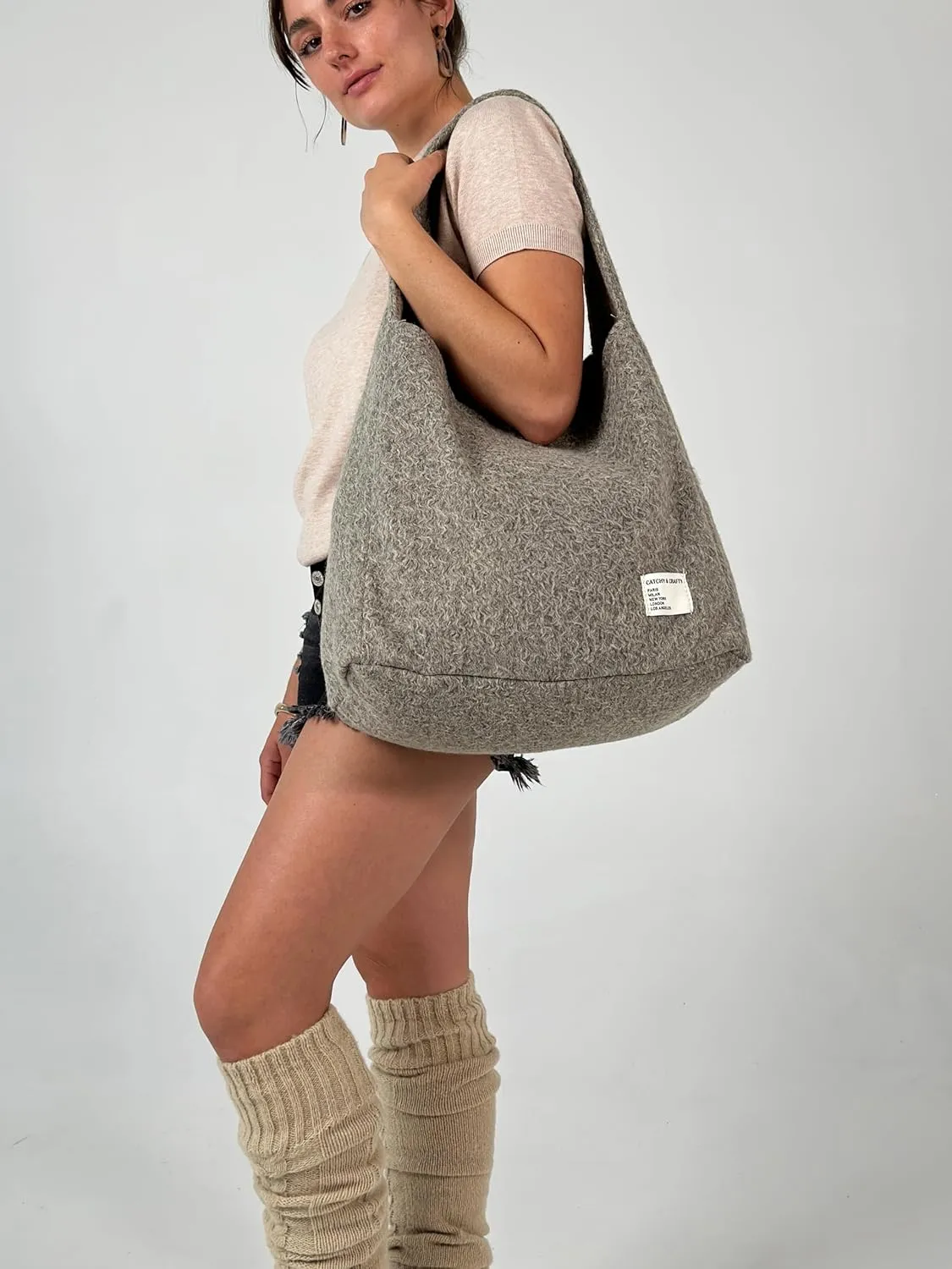 CATCHY & CRAFTY Tote Bag for Women - Plush Large Hobo Gym Bag for Workout, Yoga, Travel - Fluffy Fleece