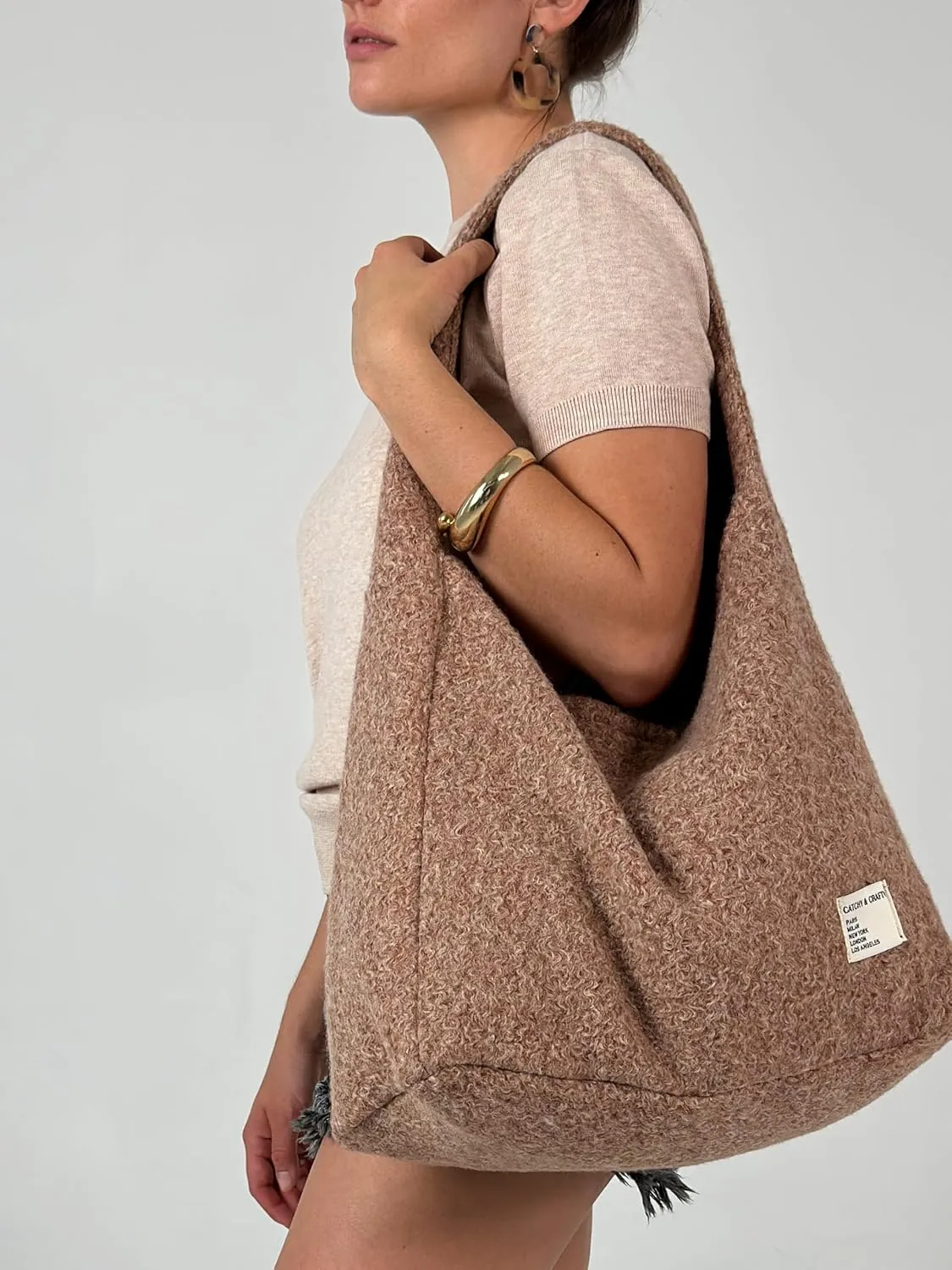 CATCHY & CRAFTY Tote Bag for Women - Plush Large Hobo Gym Bag for Workout, Yoga, Travel - Fluffy Fleece