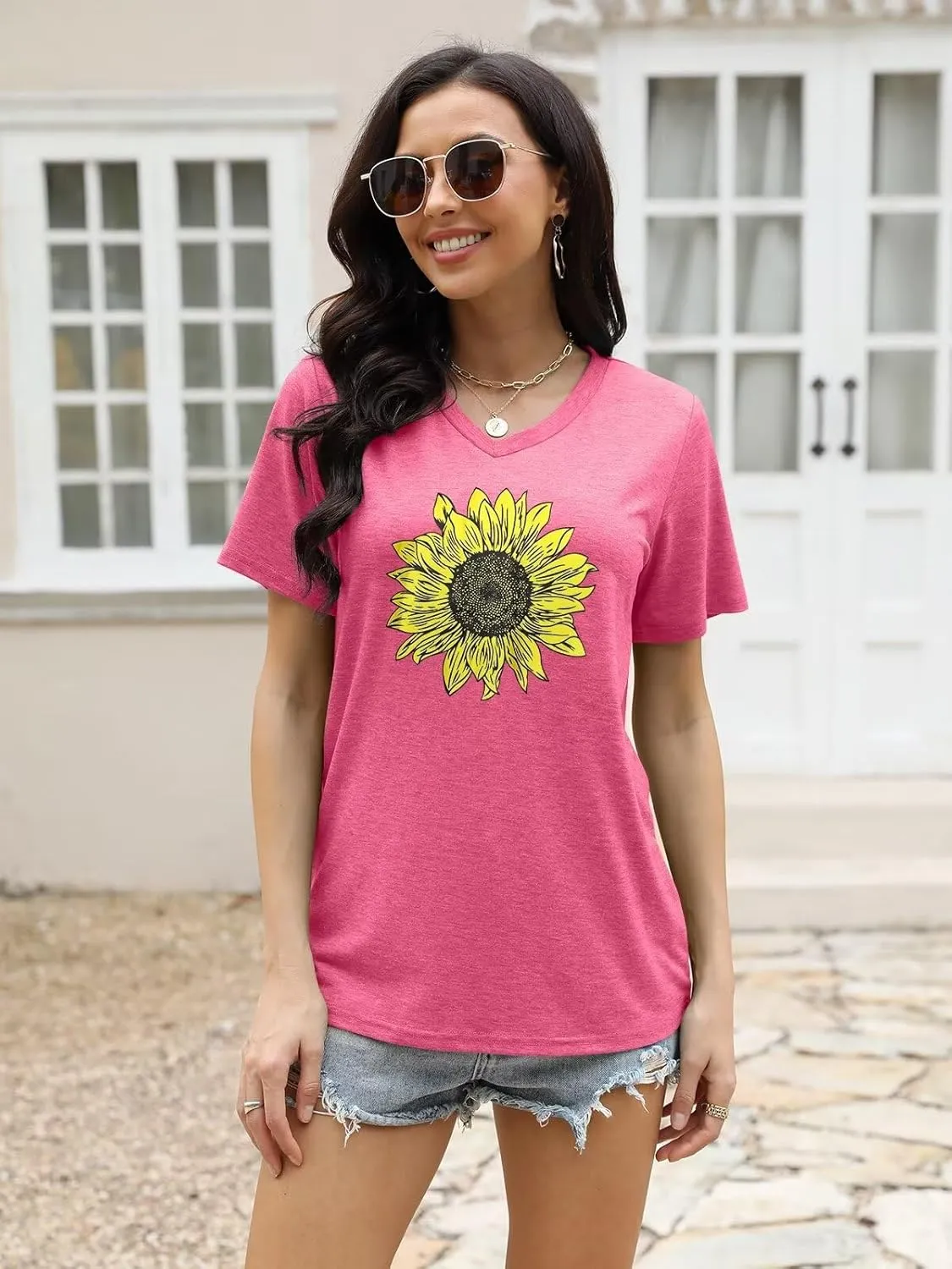 EADINVE Women's Short Sleeve V Neck Sunflower Graphic Printed Summer Tee Vintage T Shirt Cotton Tops Novelty Cool Shirt