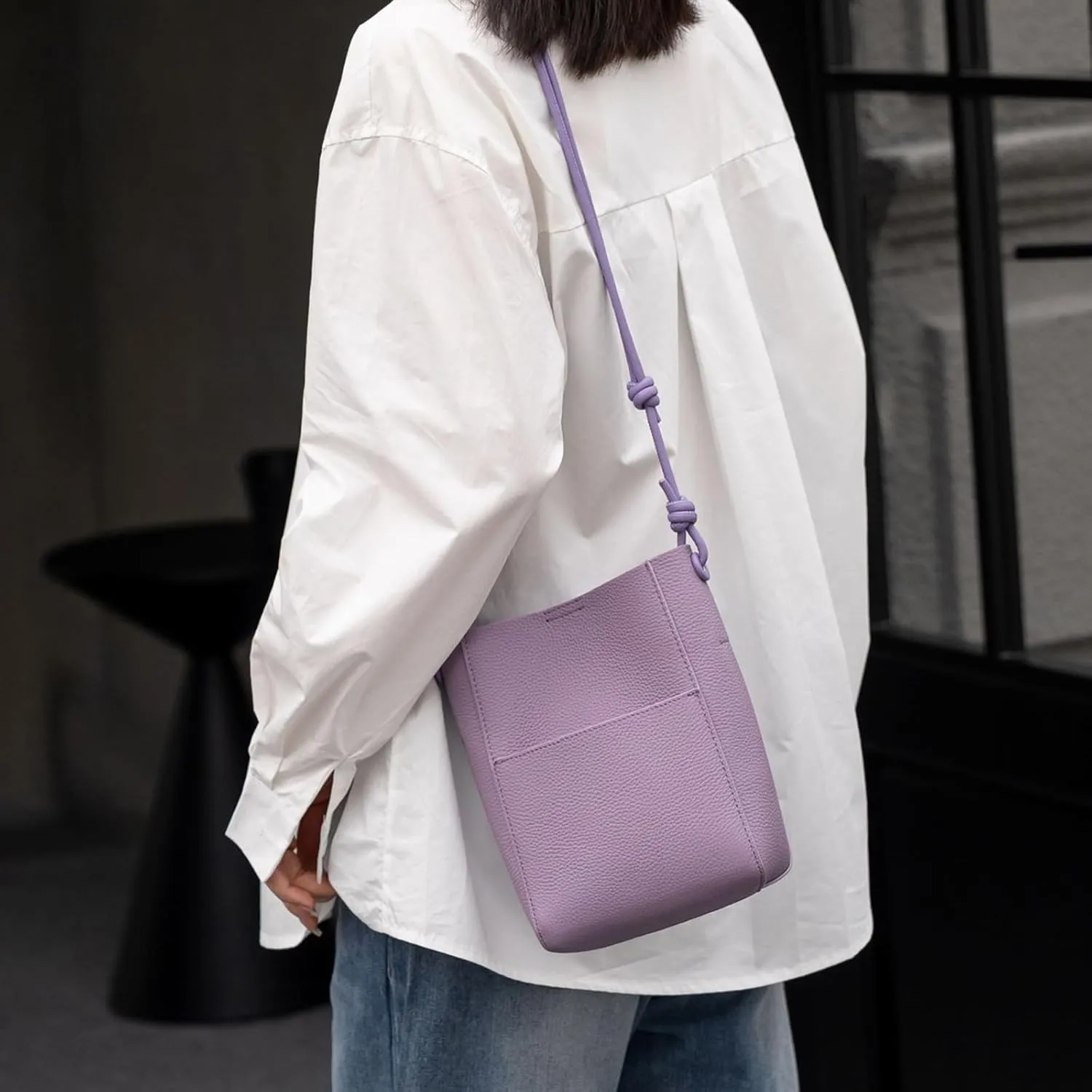 Head layer cowhide bag for women,lightweight and simple tote,bucket crossbody bag, adjustable drawstring shoulder Bag.