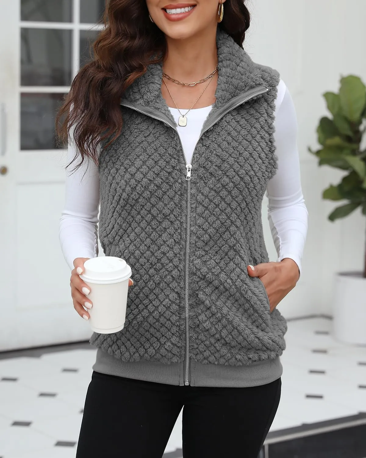ReachMe Womens Fuzzy Fleece Vest Sleeveless Sherpa Jacket with Pockets Warm Fluffy Zip Up Outerwear Coats
