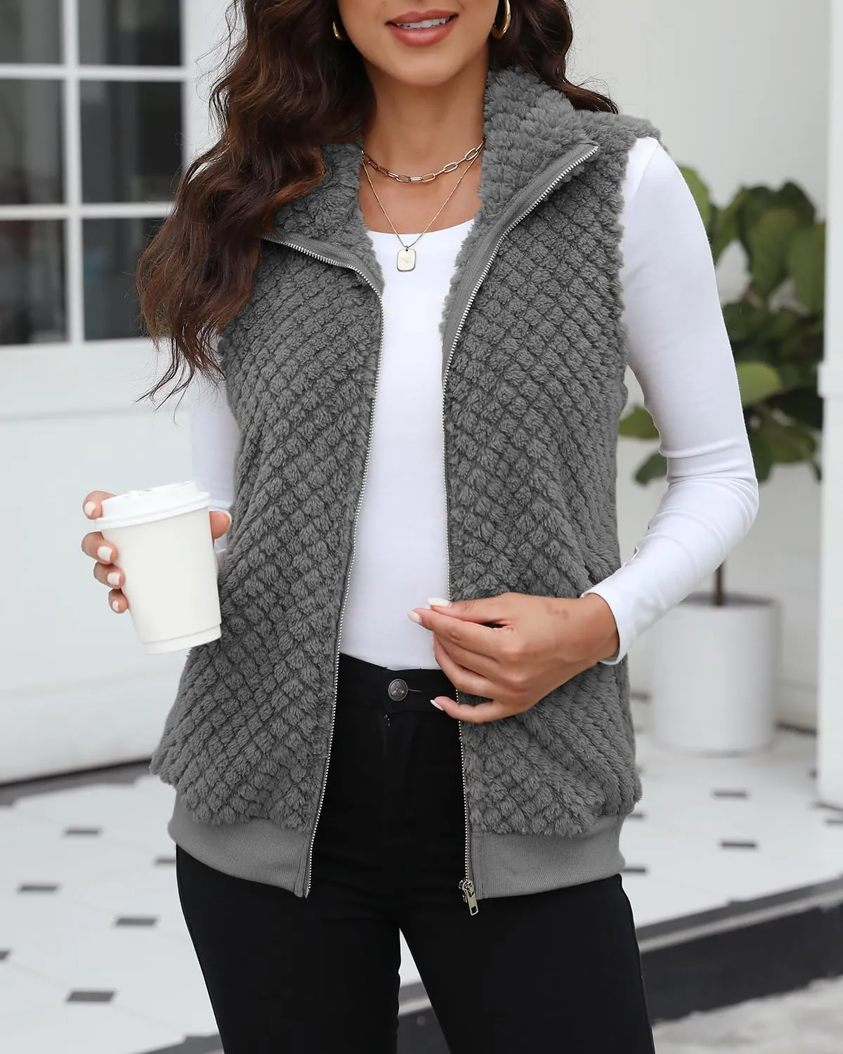 ReachMe Womens Fuzzy Fleece Vest Sleeveless Sherpa Jacket with Pockets Warm Fluffy Zip Up Outerwear Coats
