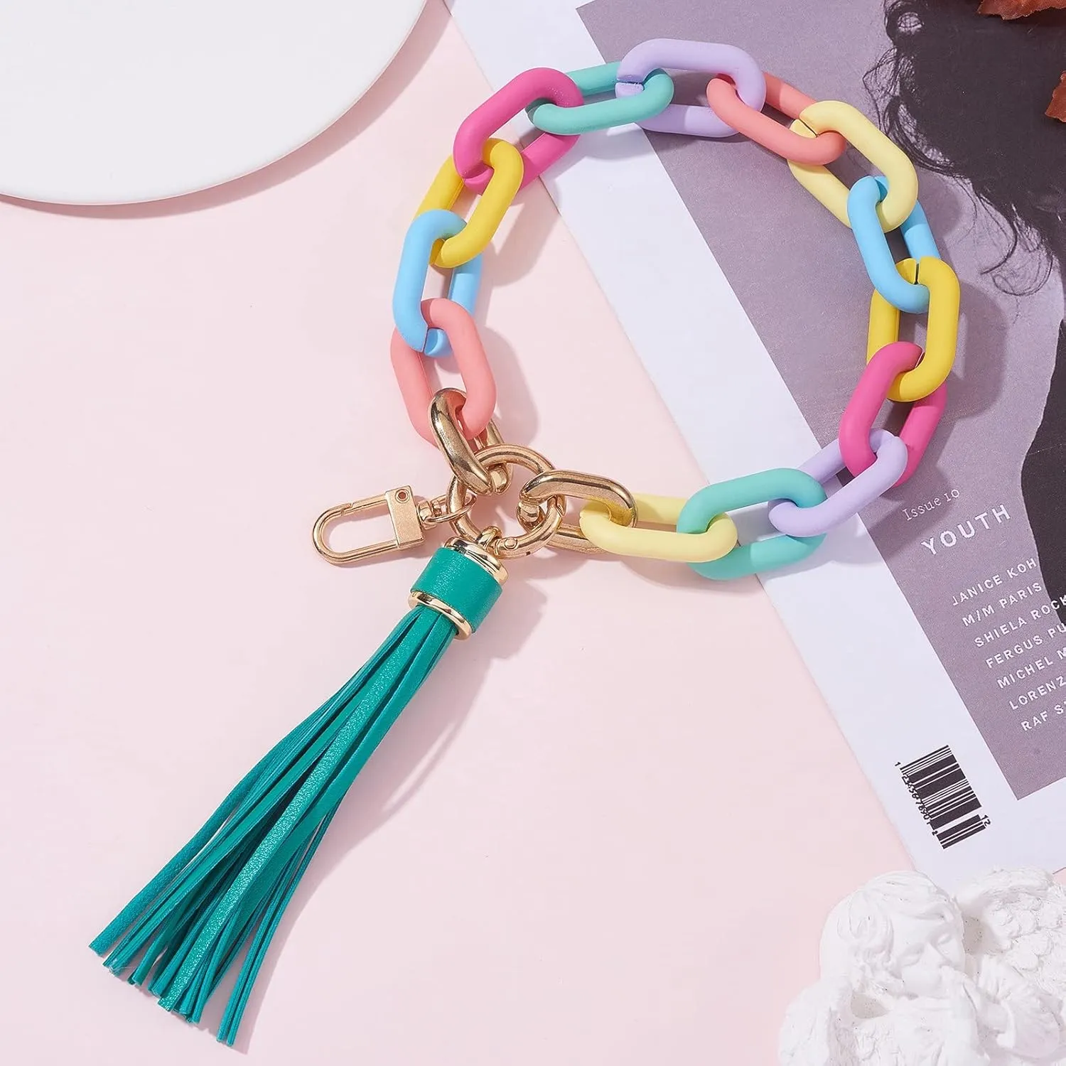 Wristlet Keychain Acrylic Chain Link Key Ring Bracelet for Women Cute Boho Car Keychain Holder with Tassel